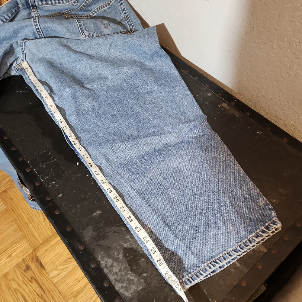 LEVI'S 560 Comfort Fit 48 Lightly Distressed Jeans